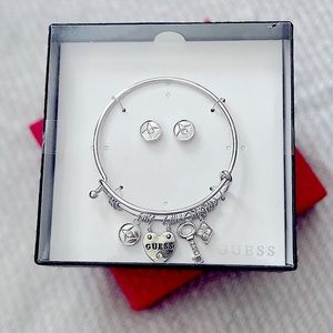 NIB – GUESS Charm Bracelet and Earrings Box Set